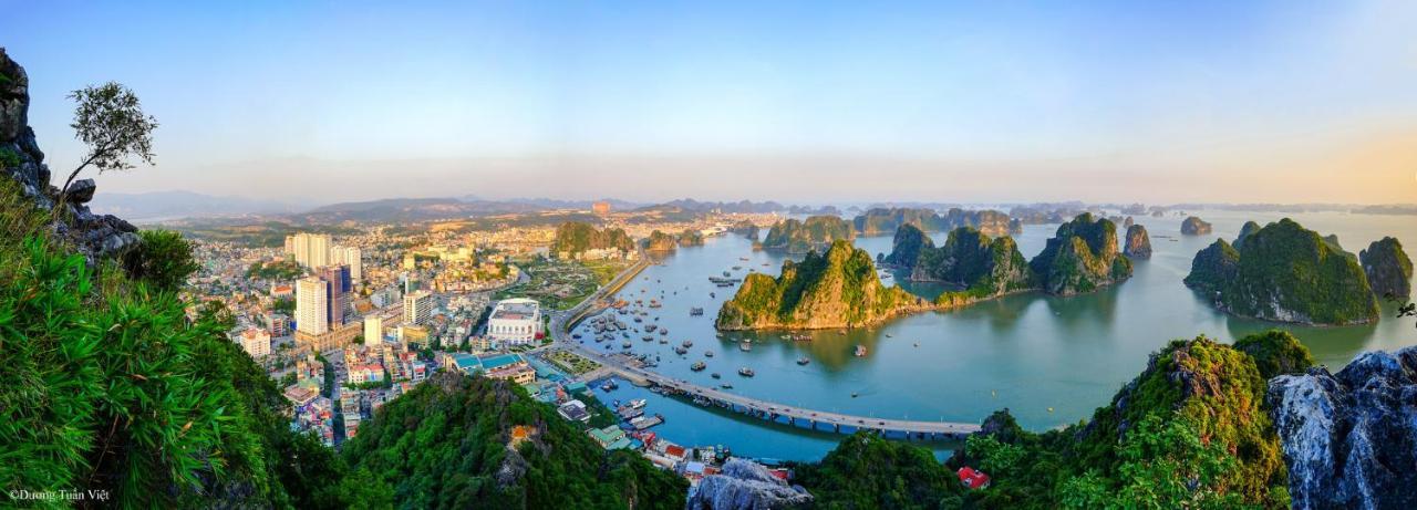 Bbq Hostel Ha Long Bagian luar foto